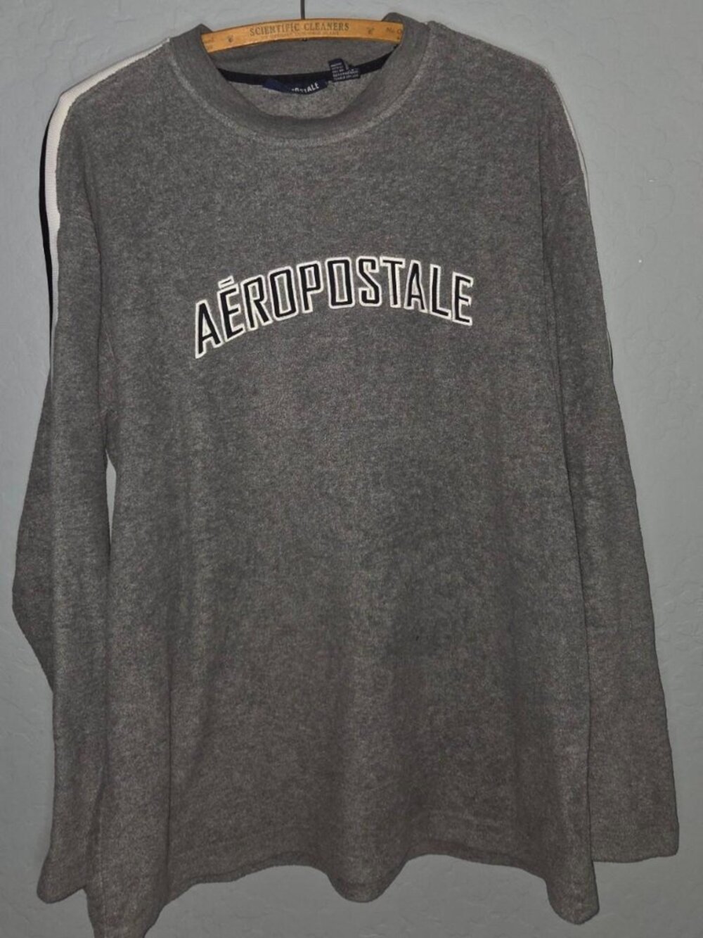y2k 2000s Aeropostale gray sweater